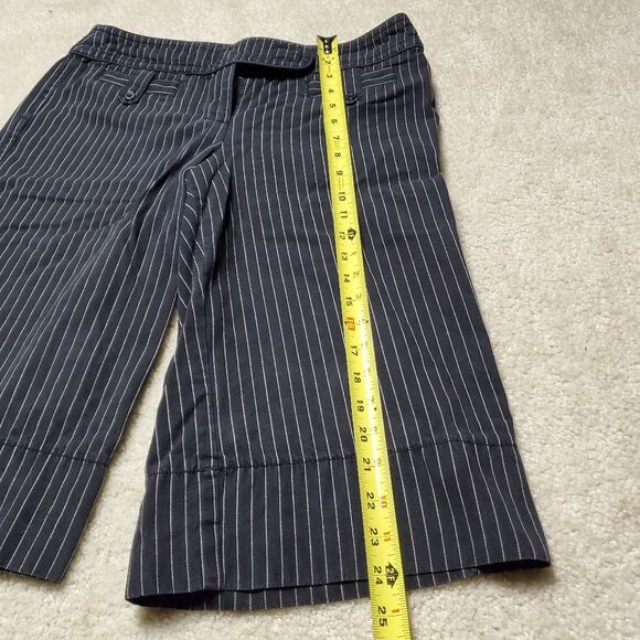Ann Taylor Loft Marisa Pinstripe Capri Dress Pants Black Career Office Sz. 8 - Picture 3 of 6
